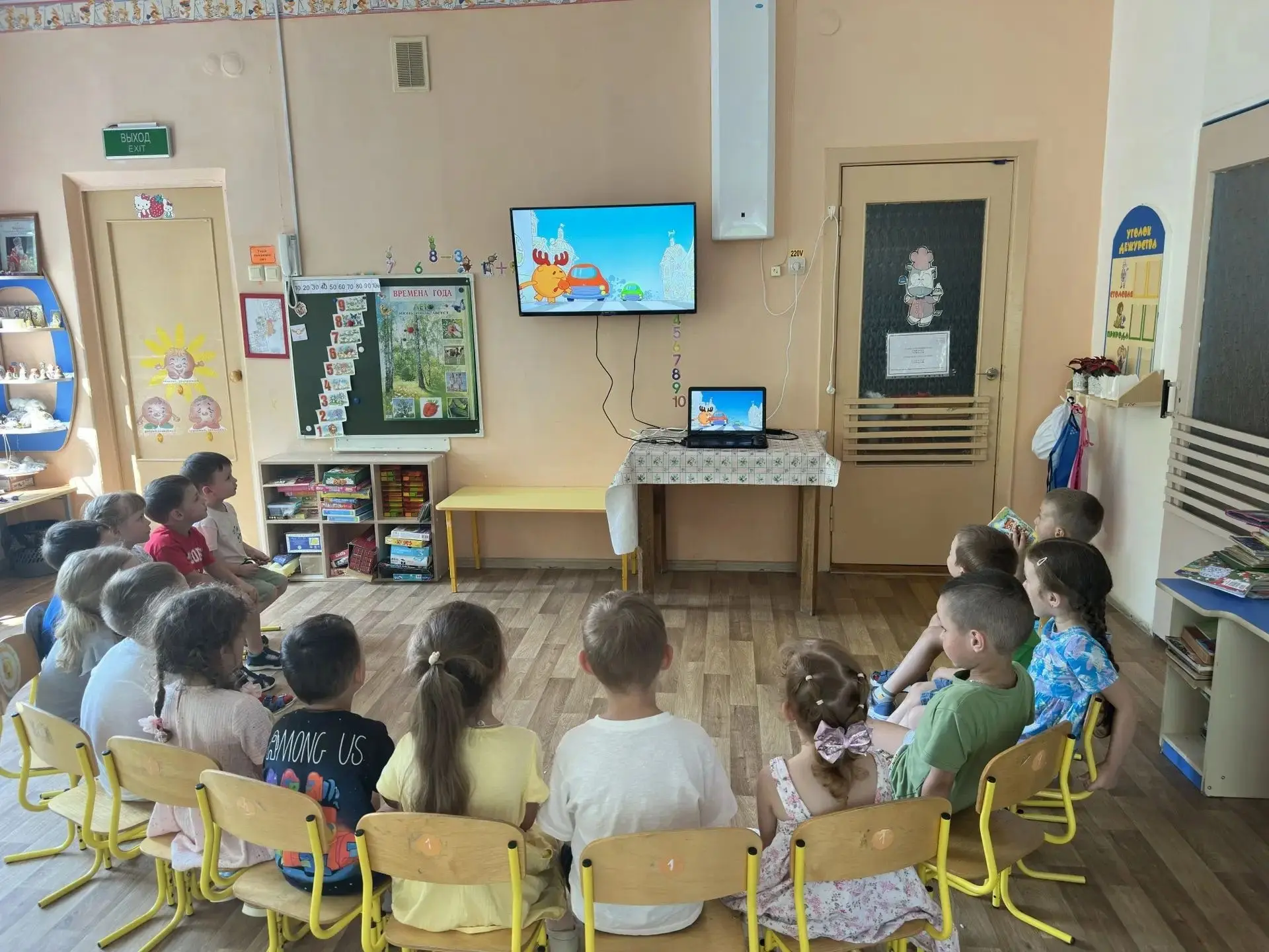Безопасность на дорогах — залог здоровья наших детей! 

      В группе «Ягодка»  прошла увлекательна