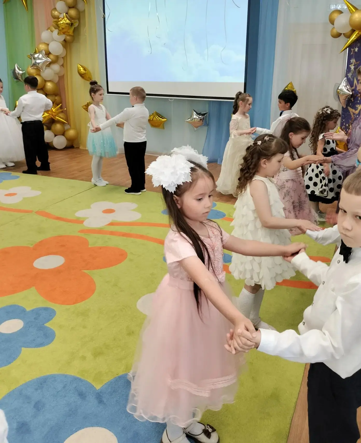 🎉 Выпускной в школу с новым этапом! 🎉