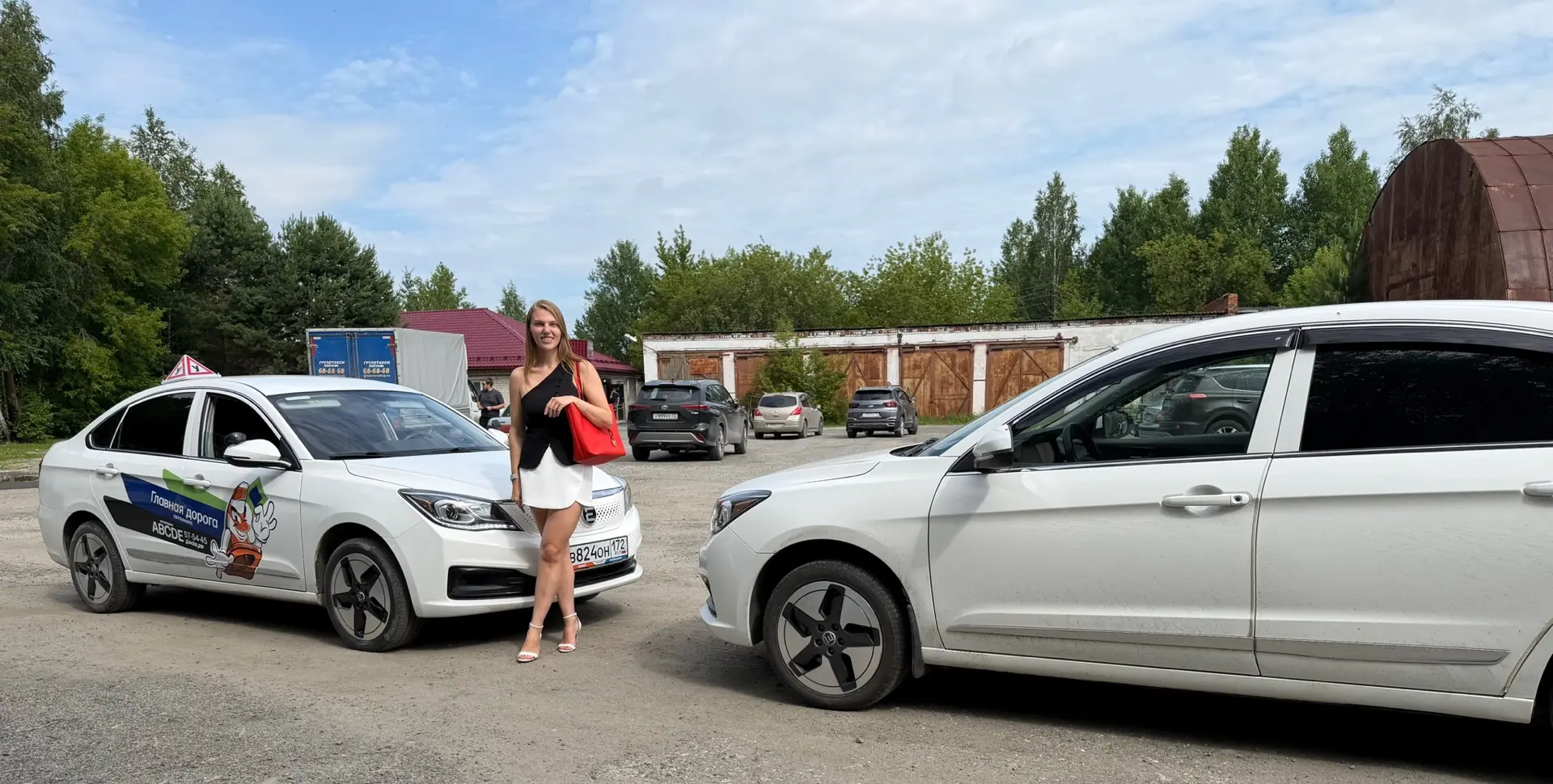 Доброе утро ☀️ 

В Тюмени 10 утра! Работаю сегодня сразу с тремя авто! 

На фото автомобили нашей ав