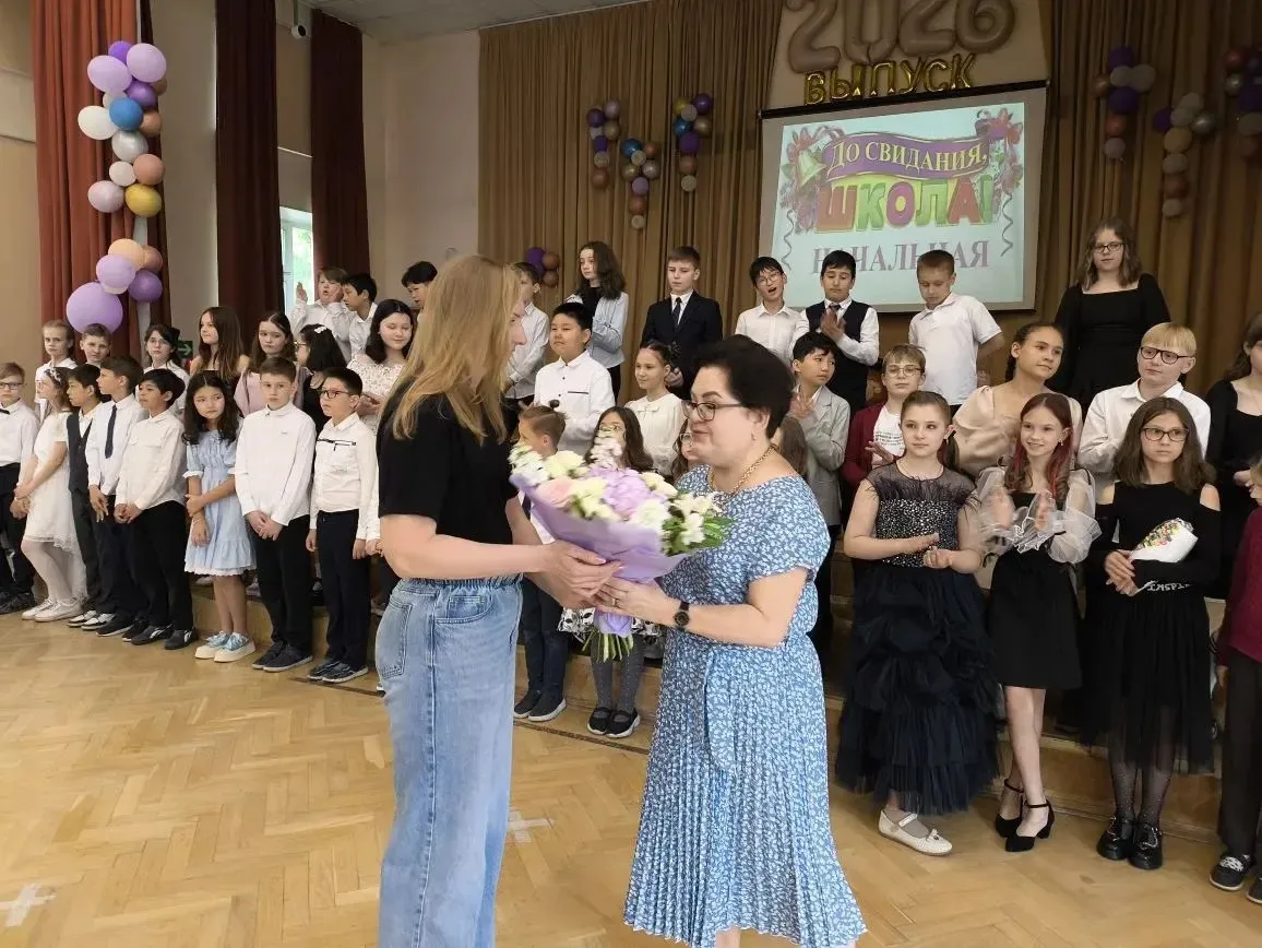 НАЧАЛЬНАЯ ШКОЛА — ПРОЩАЙ! 🎓💫   И в корпусе на Врачебном проезде, дом 12 наши чудесные четвероклассни