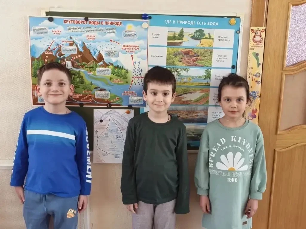💧 22 марта отмечается Всемирный день воды.  👩‍🏫 Воспитатель Нино Амирановна провела для ребят из гру