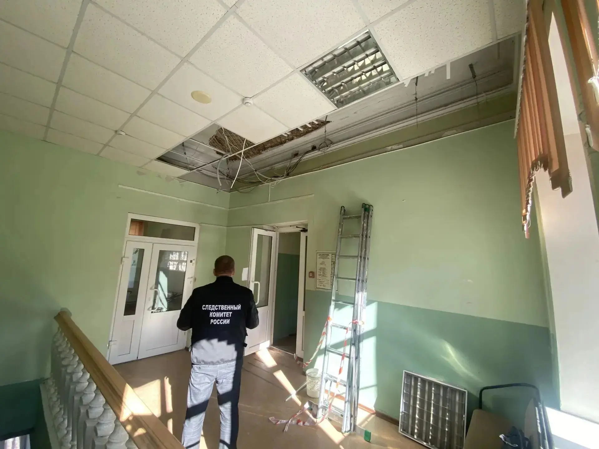 Потолок рухнул в в Пензенском базовом медицинском колледже