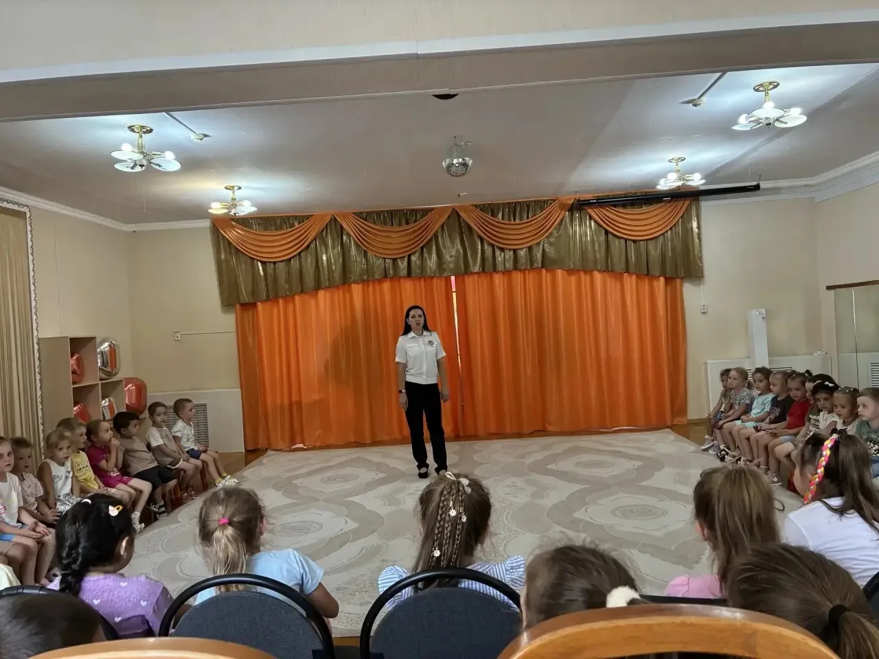 🚔☝️🚔25.08.2026 г. в нашем детском саду состоялась встреча воспитанников средней групп...