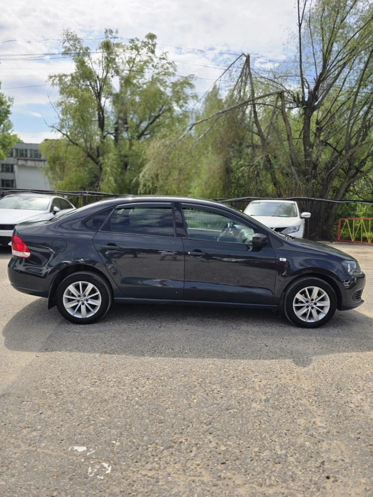 В продаже Volkswagen Polo  ✅️ Пробег 116тыс.км  ✅️ Без вложений  1.6л  на Механике.  В комплектации 
