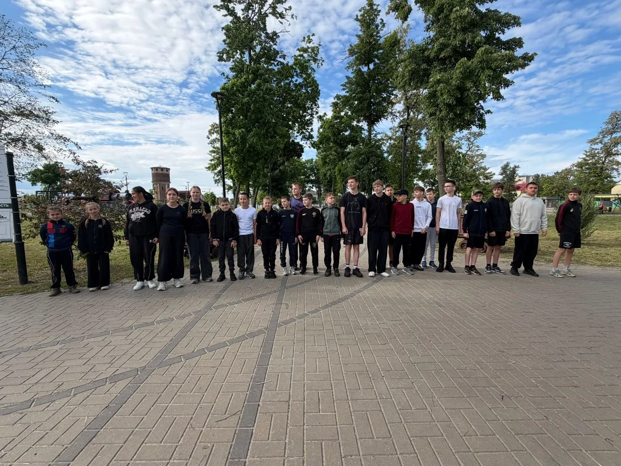 Спортивное лето — в самом разгаре! 💪☀️

Вчера, 1 июня, в День защиты детей, наши юные борцы дали ст