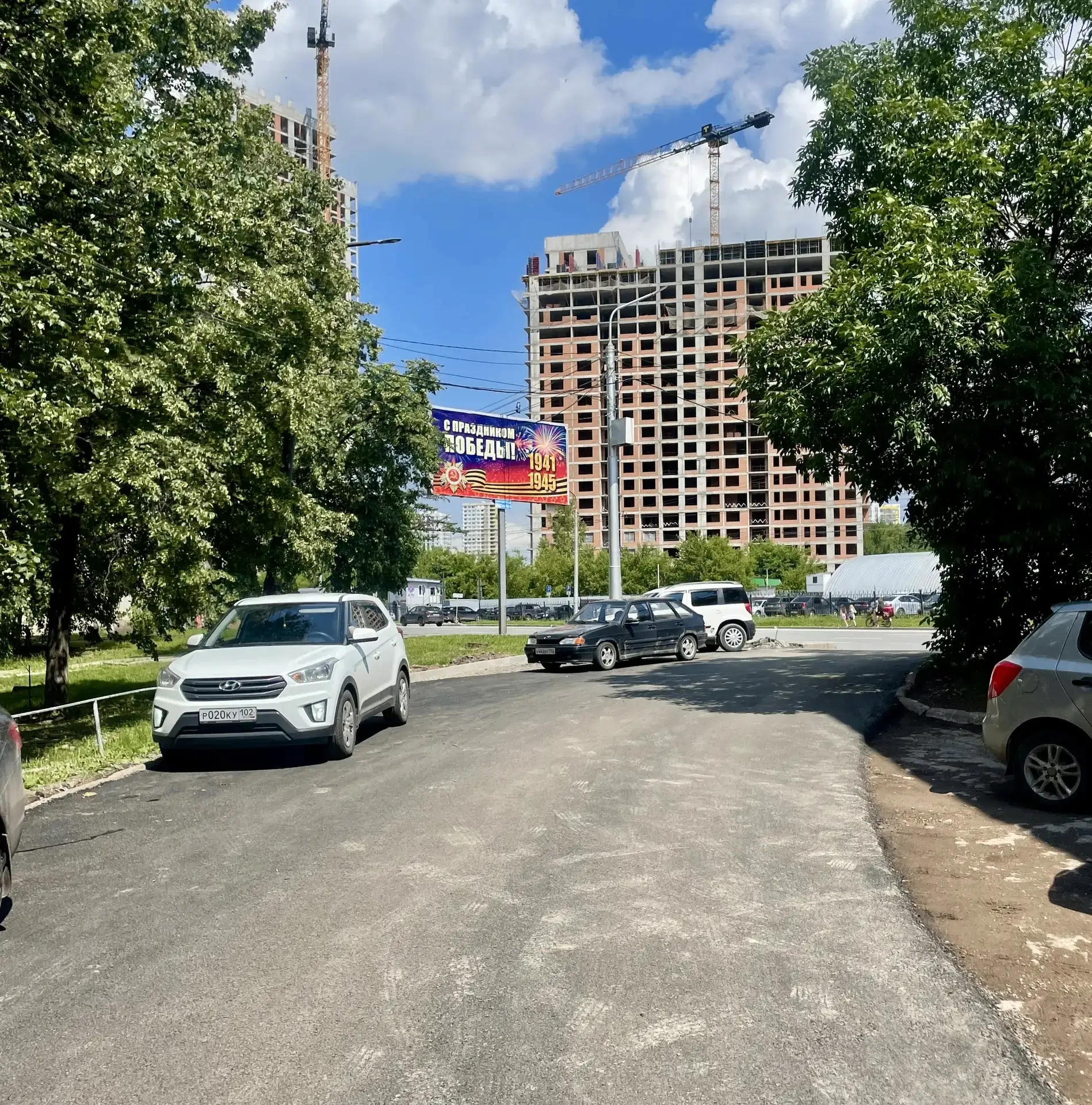 🏡 #ДорогакДому : Октябрьский район Уфы

В Октябрьском районе Уфы полностью обновили асфальт в межкв