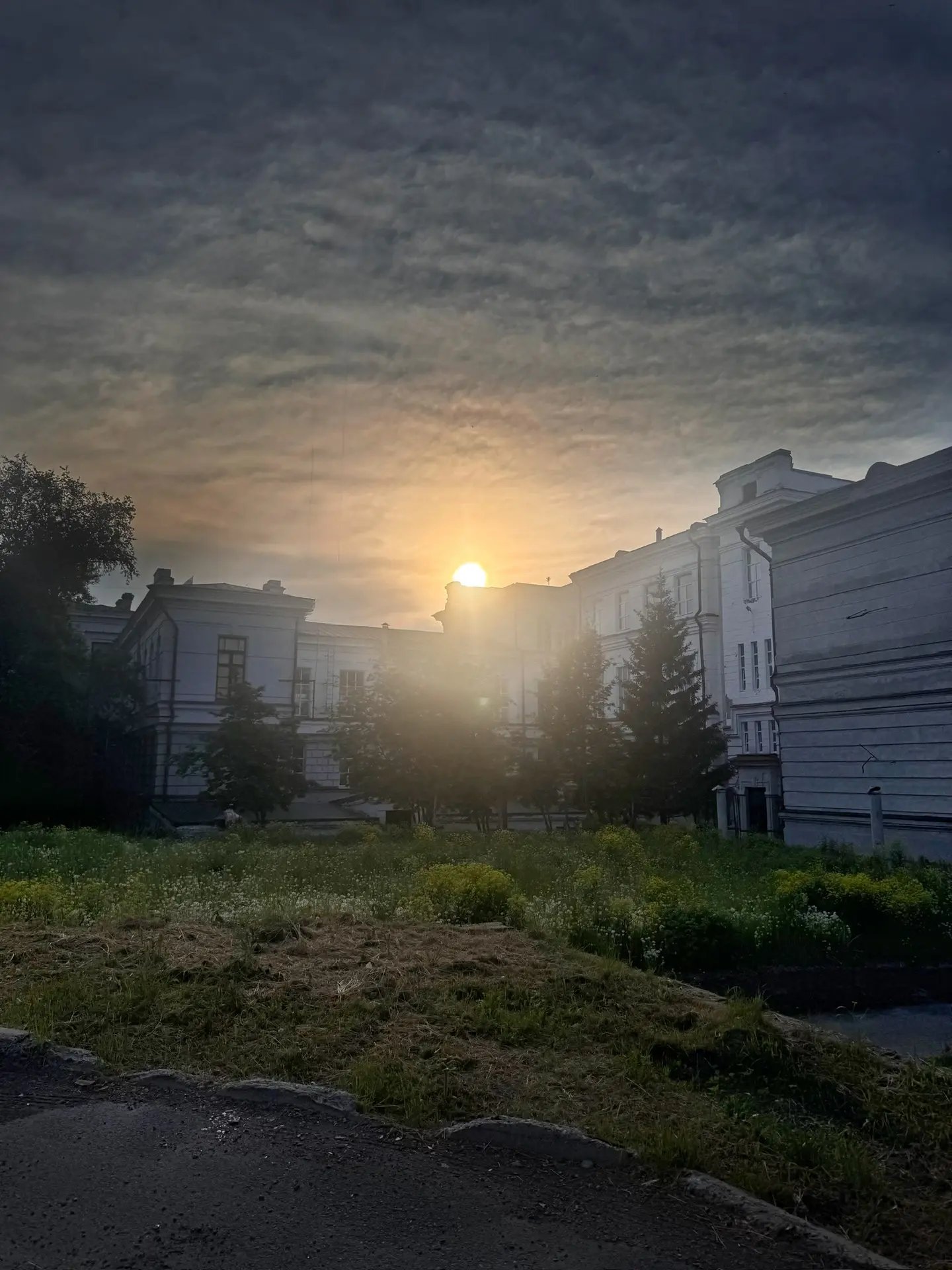 «И это снилось мне, и это снится мне...» 
А. Тарковский

На фотографиях -Томск сего лета.
Город, где
