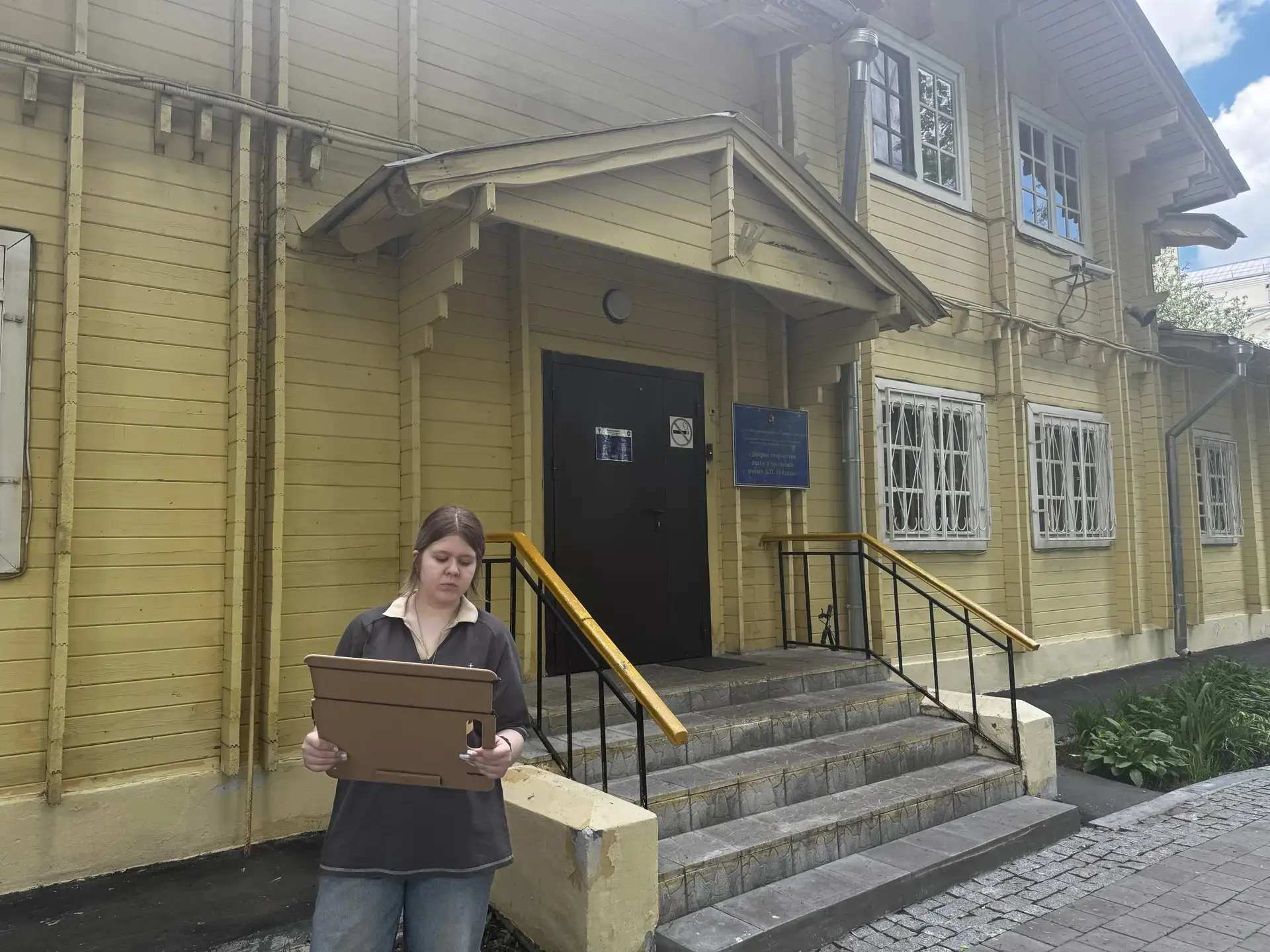 🎨 Кисти, скетчбуки, городские пейзажи и настоящее творческое вдохновение — именно так прошёл Большой