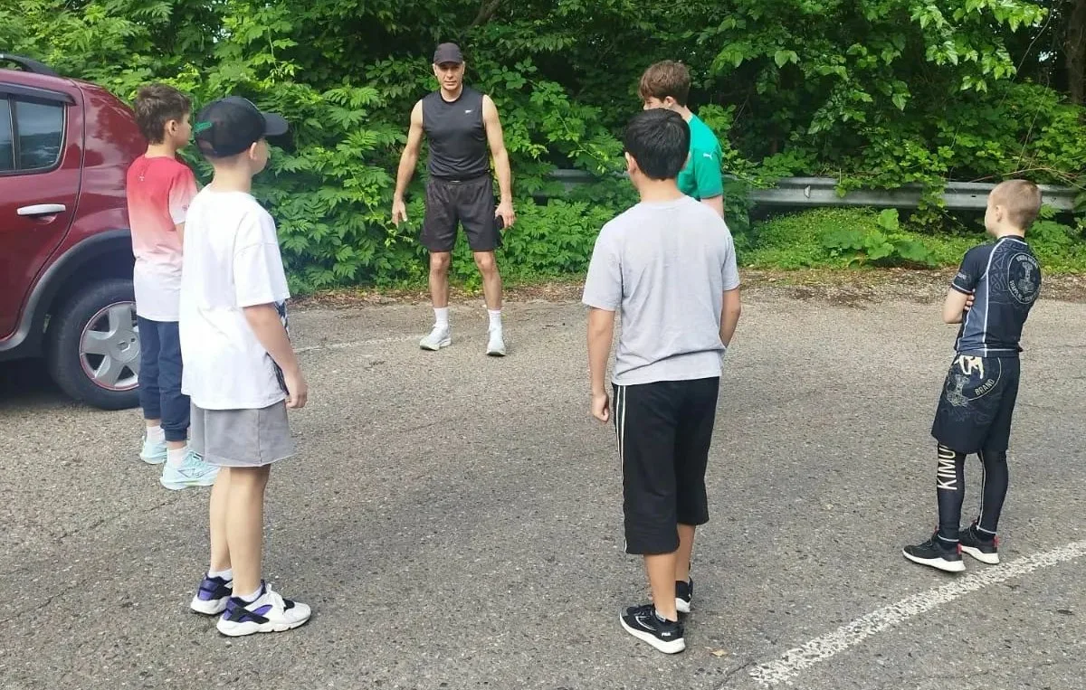 🏃‍⛰Более 70 участников покорили гору Ахун в рамках Года единства народов России