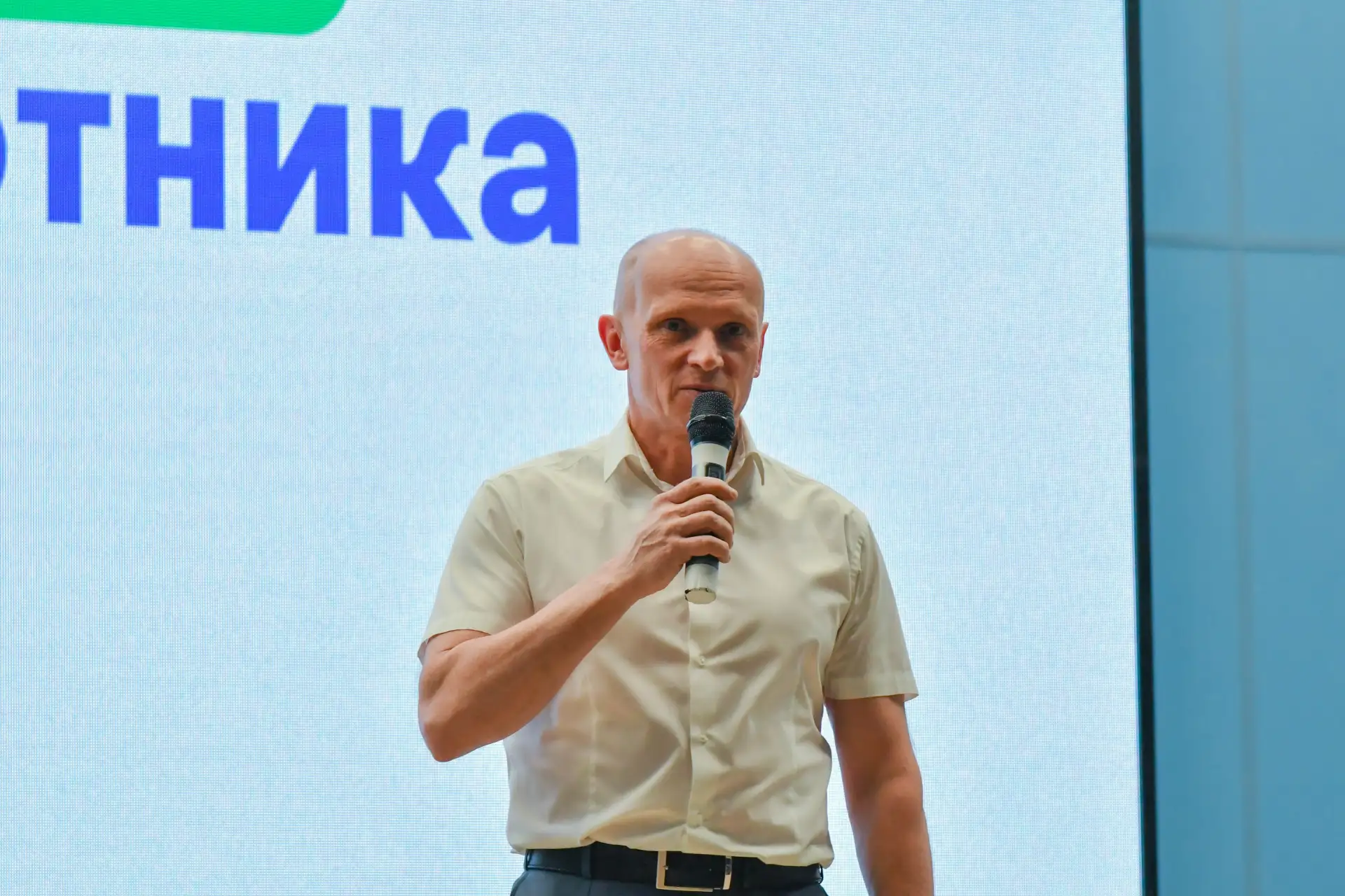 👏 Медицинских работников чествуют в Благовещенске