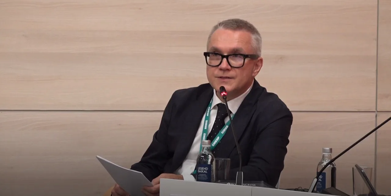 ⚡️ Владимир Тупикин на ВЭФ: для промышленности главное — надёжность и цена