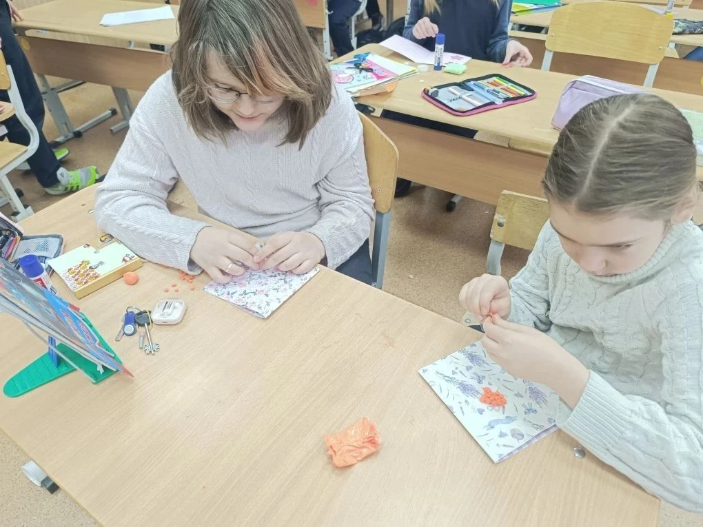 🎨 Добрые вести от наших «Орлят»!  Вот уже третий год подряд активисты «Орлята России» из нашей школы