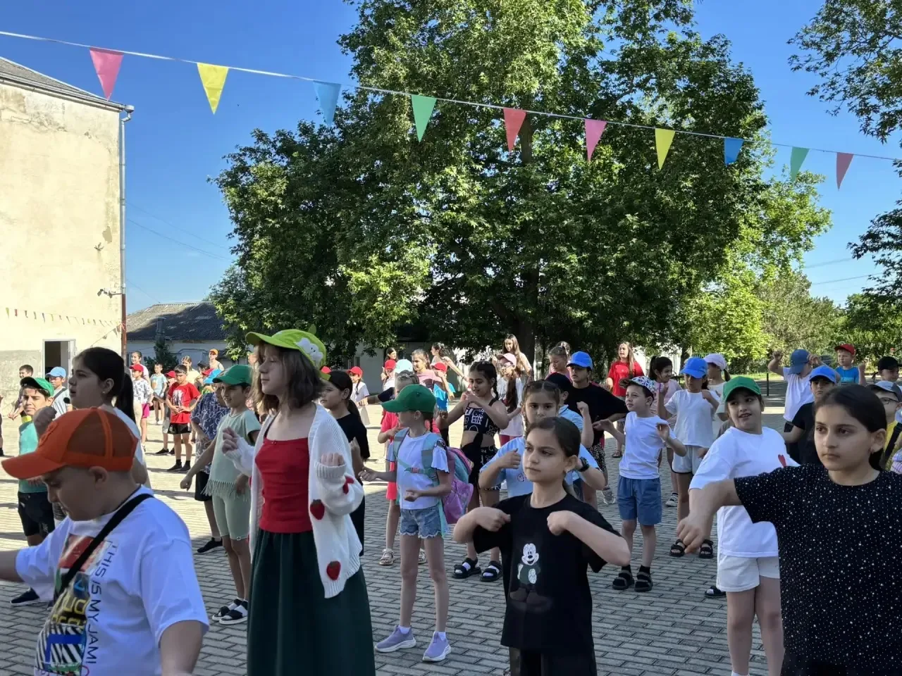 Старт недели в ЛДП «Волшебная планета» 


🗓️Начало недели в ЛДП «Волшебная планета» 🪐 началась с  