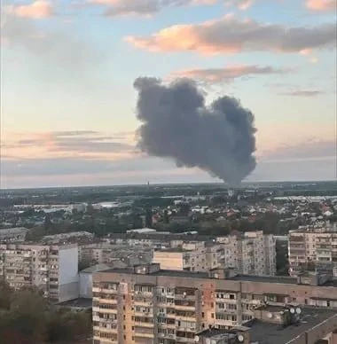 🔥 Украина в огне: ночью армия нанесла групповые удары по объектам, задействованным в и...