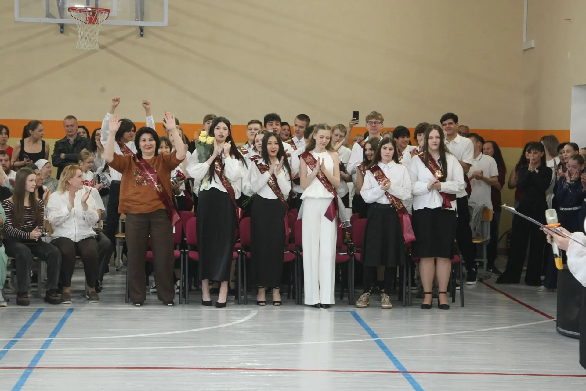 🎓 Праздник Последнего звонка для выпускников 9 классов!  Сегодня в нашей гимназии состоялось торжест