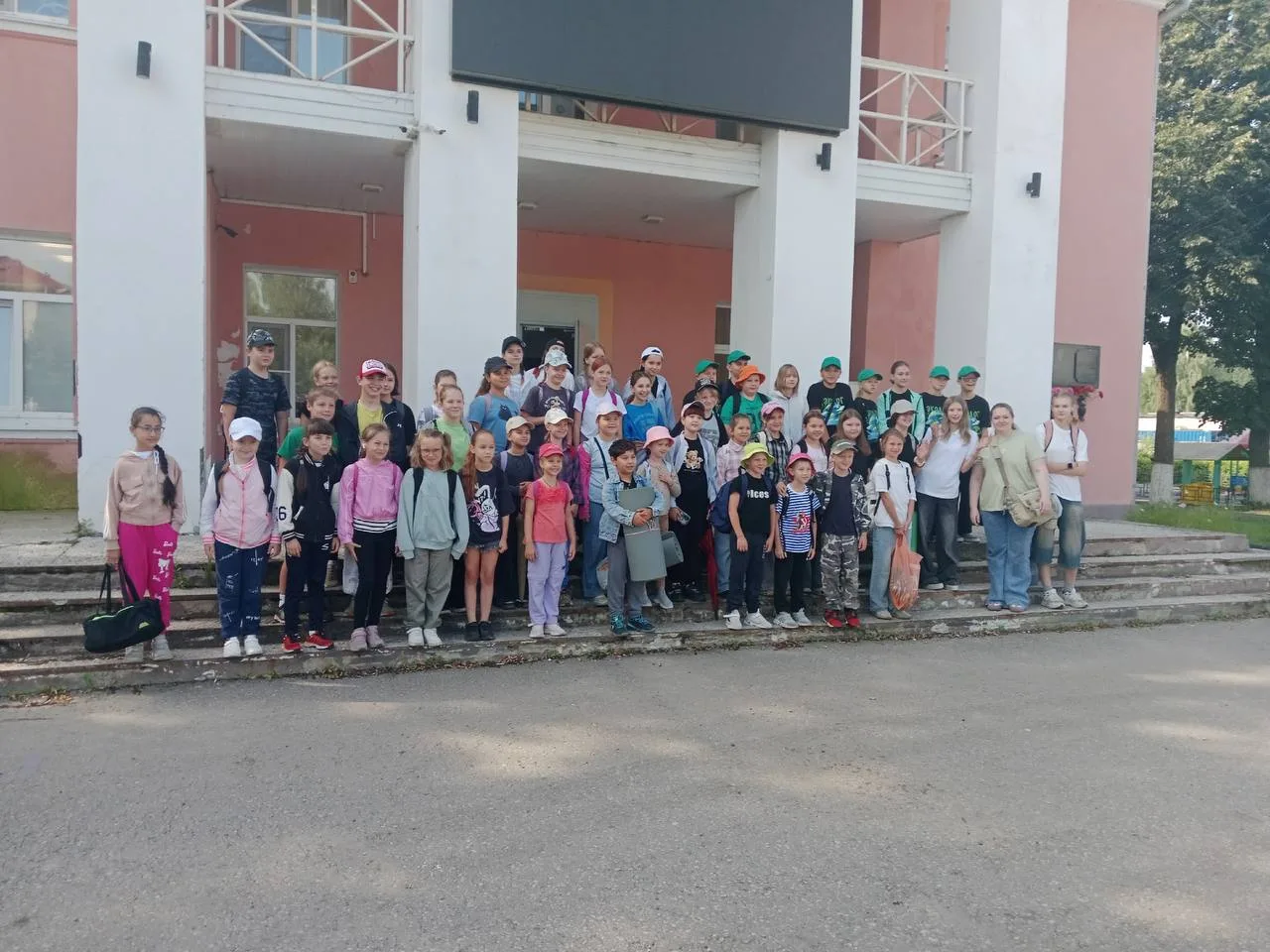 Традиционный поход в Балабанове прошёл на отлично!

24 июля на поляне у реки Страдаловки собрались с