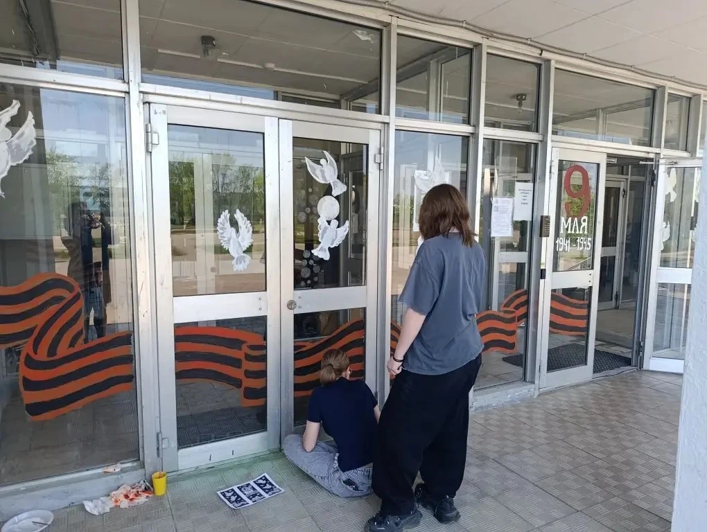 🌟 В нашей школе прошла Всероссийская акция «Окна Победы»! 🌟 🕊️ В преддверии празднования годовщины П