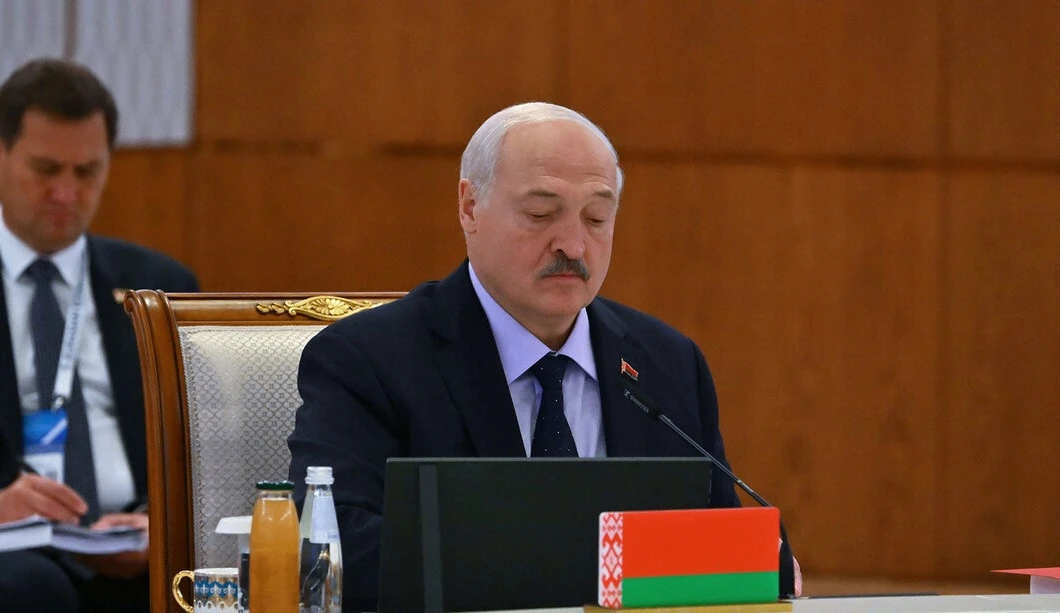 🇧🇾 ЛУКАШЕНКО РАСКРИТИКОВАЛ УТИЛЬСБОР: «Ставки скоро превысят стоимость машин»

Президент Беларуси 