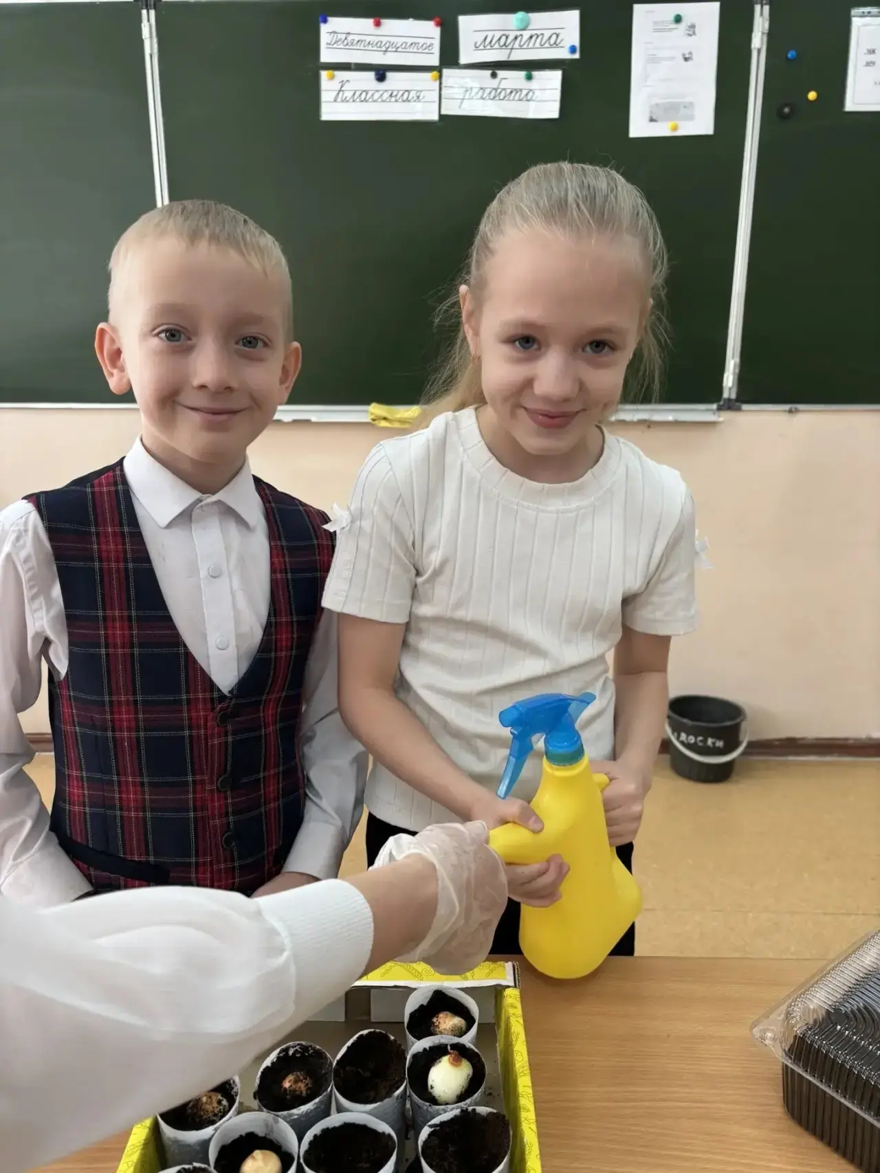 🌾 Сегодня в школе стартовал трек «Орлёнок‑Эколог», ученики начальных  классов сделали первый шаг к  