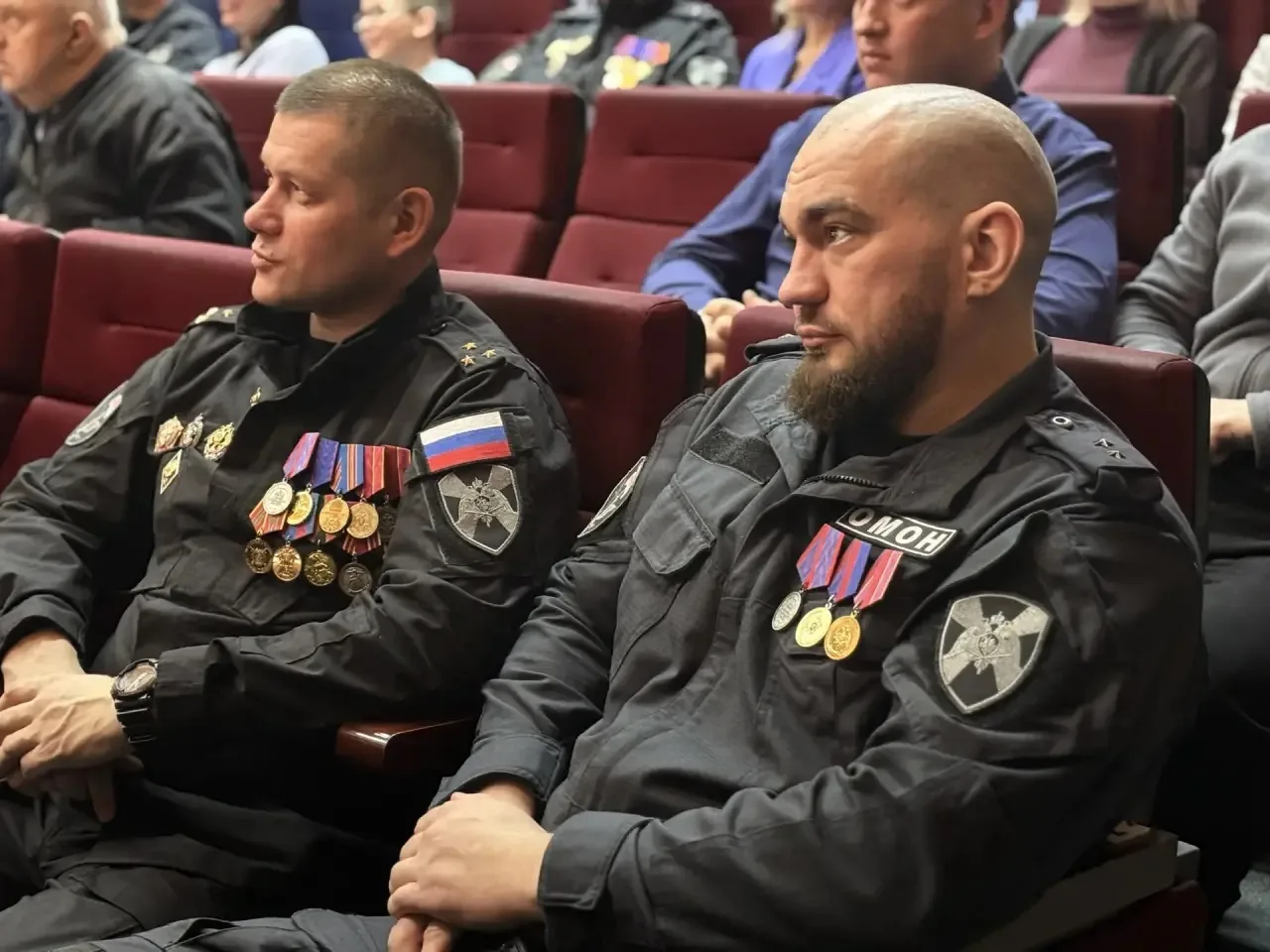 Сегодня мы отмечаем 10-летие Федеральной службы войск национальной гвардии Российской Федерации.   Б
