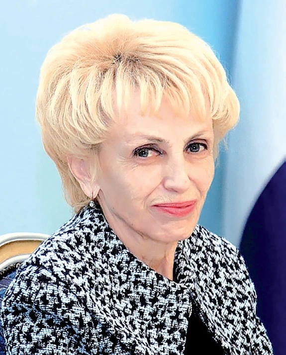Первый заместитель Председателя Правительства Республики Мордовия Галина Алексеевна Лотванова поздра