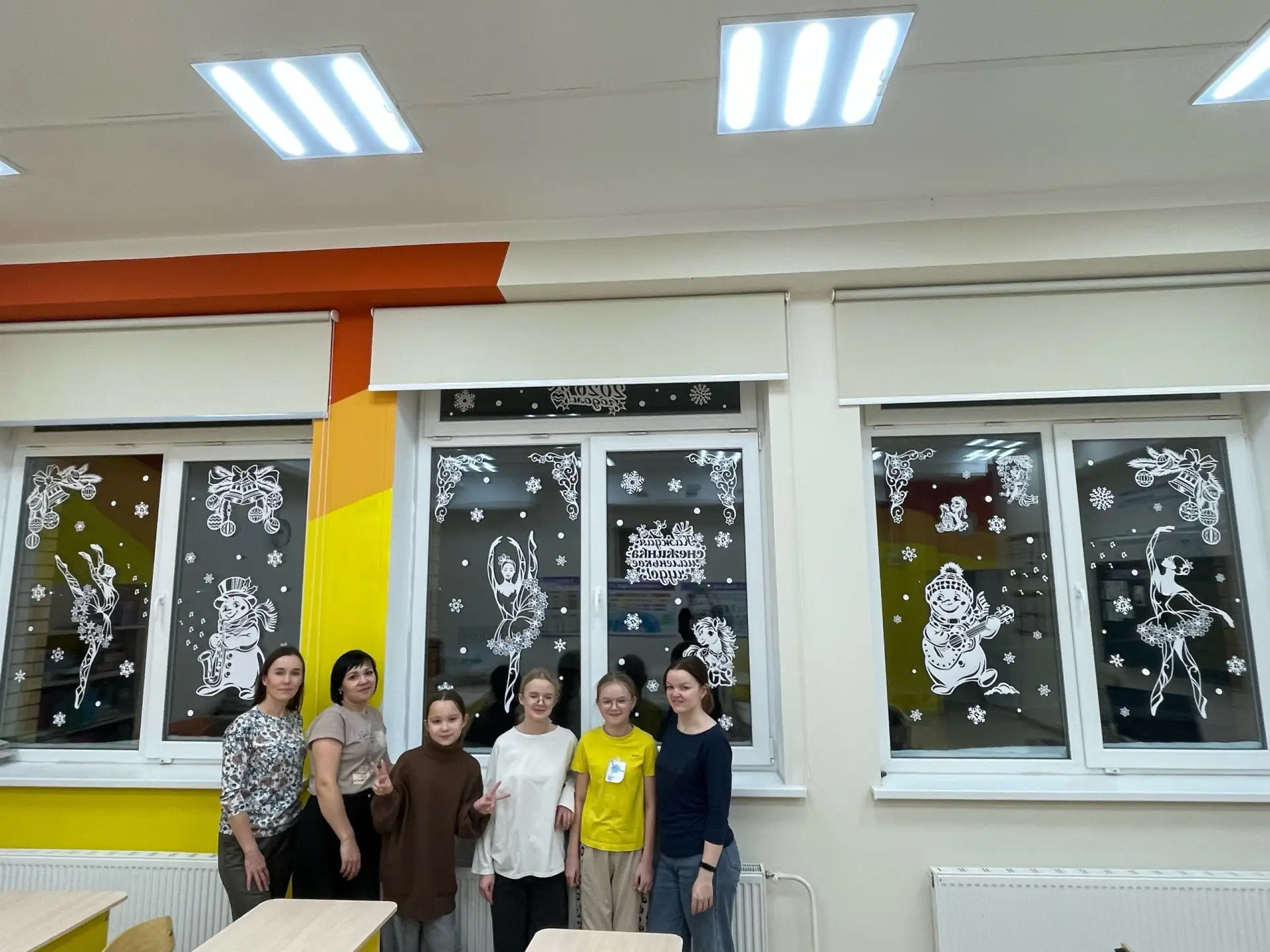🎉Всероссийская акция «#НовогодниеОкна  ✨Настоящее новогоднее волшебство поселилось в нашей школе бла