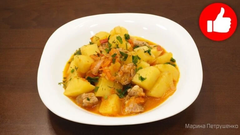 Картошка со свининой и овощами в мультиварке