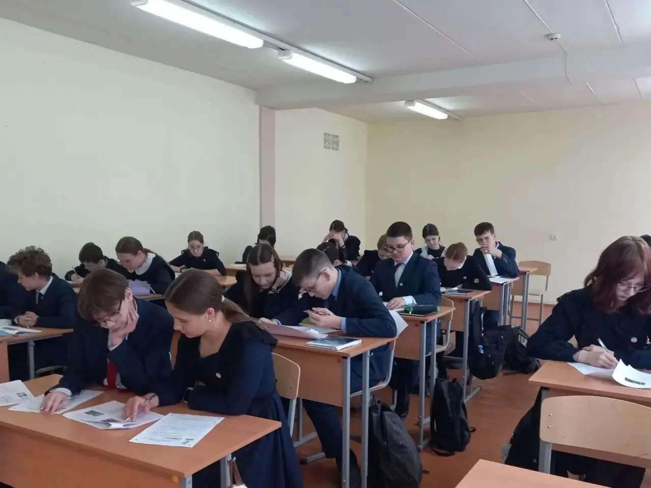 🇷🇺Сегодня наши ученики, родители и педагоги присоединились к международной патриотической акции «Дик