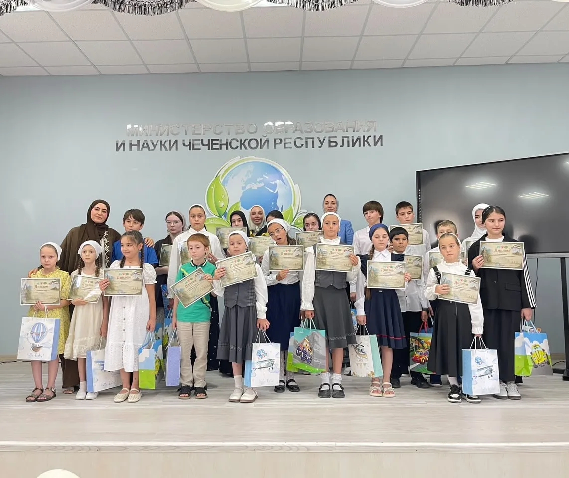 ОБУЧАЮЩИЕСЯ АРГУНА СТАЛИ ПОБЕДИТЕЛЯМИ РЕСПУБЛИКАНСКОГО КОНКУРСА