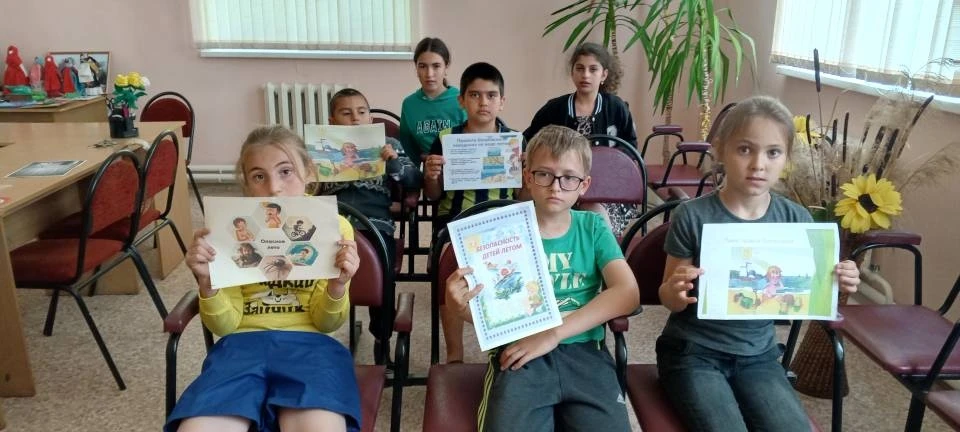 romc.kultproh.ru/ 
dkskhurav.belregion.ru/ 
☀🌈Лето несёт детям много радости - солнце, купание, игр