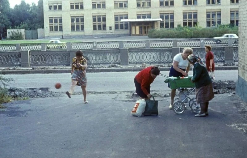 🌳 Серебряническая набережная в 1977 году