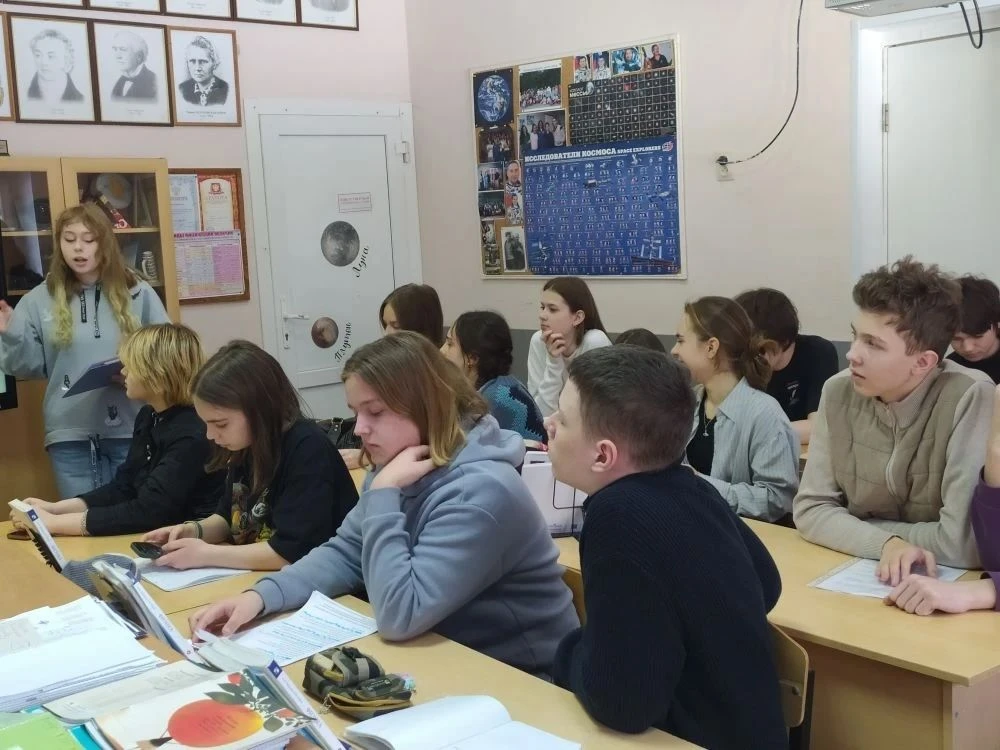 Сегодня в 1 корпусе гимназии прошла 71я конференция "Юный исследователь" проектных и исследовательск
