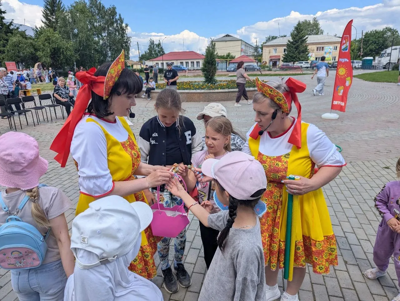 🎉День России: праздник дружбы  и веселых игр!🎉

  🇷🇺 12 июня в рамках празднования Дня России ра