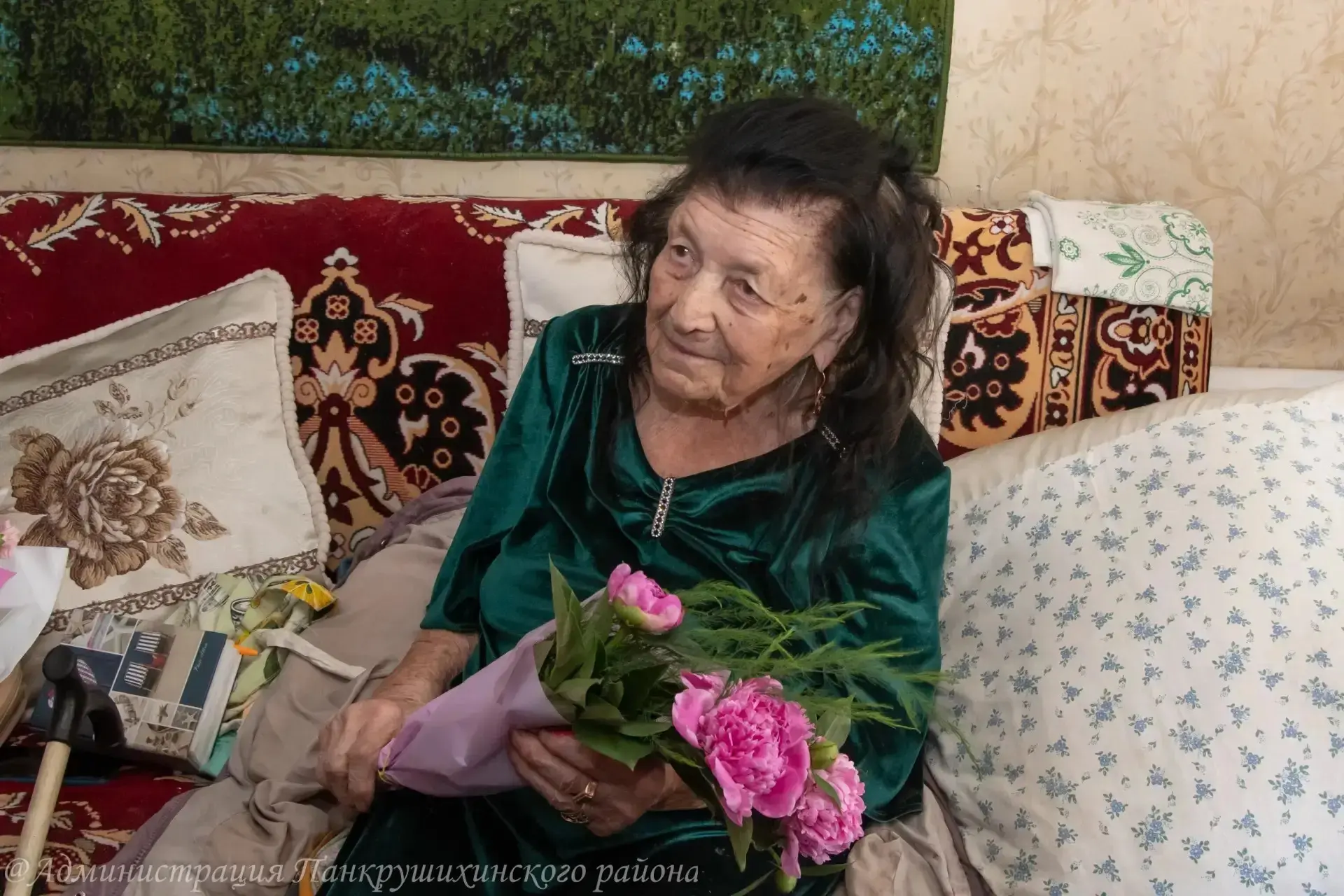 100 лет исполнилось жительнице Панкрушихинского района Зинаиде Иванищевой ❤️

Свой вековой юбилей от