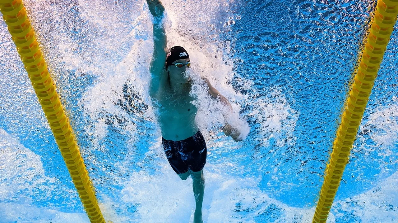 Егор Корнев завоевал золото на чемпионате Европы по водным видам спорта в Париже