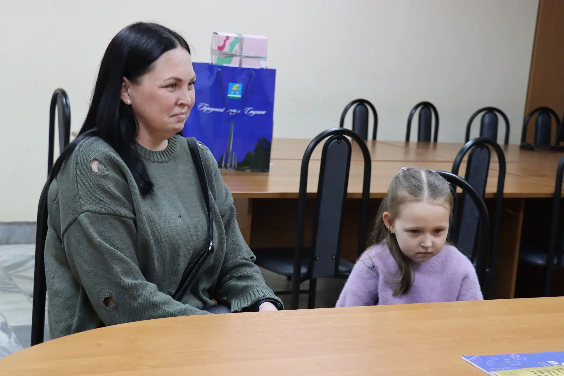 💫Сергей Мужальских поздравил с днём рождения дочь погибшего участника спецоперации Алису   Руководит