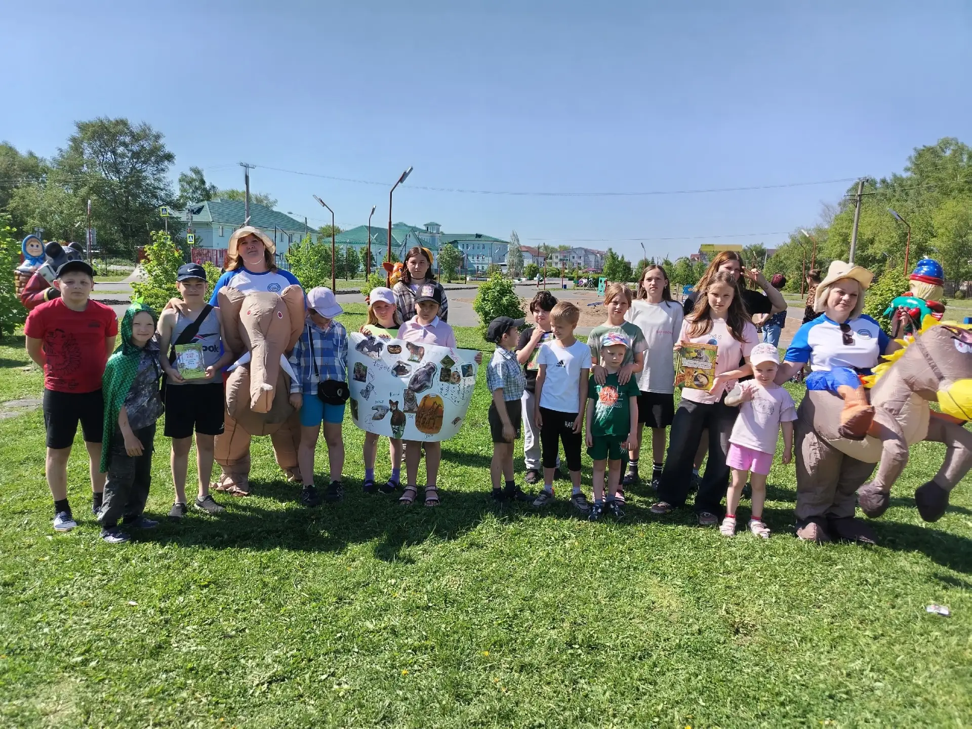 🌿 Стартовали «Пятницы в Книжкином парке»! 🌿