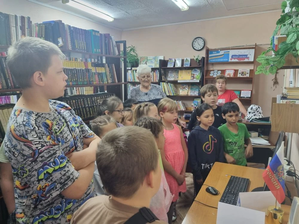 📚В гости к книгам: школьный поход в сельскую библиотеку