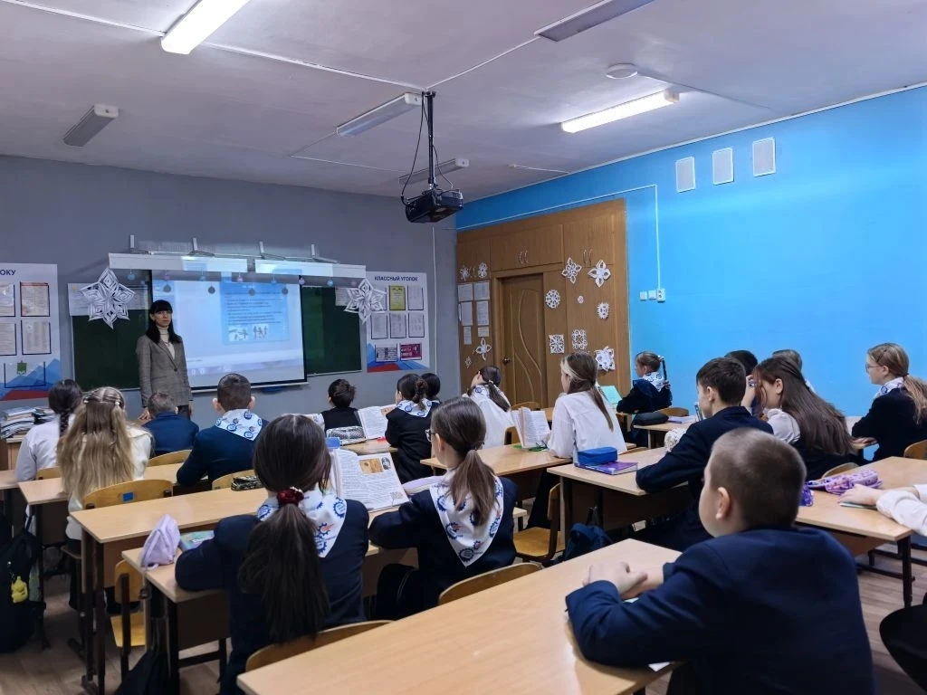 ️❄️🎄Безопасные каникулы: в преддверии Нового года прошли уроки безопасности для школьников.❄️❄️❄️   