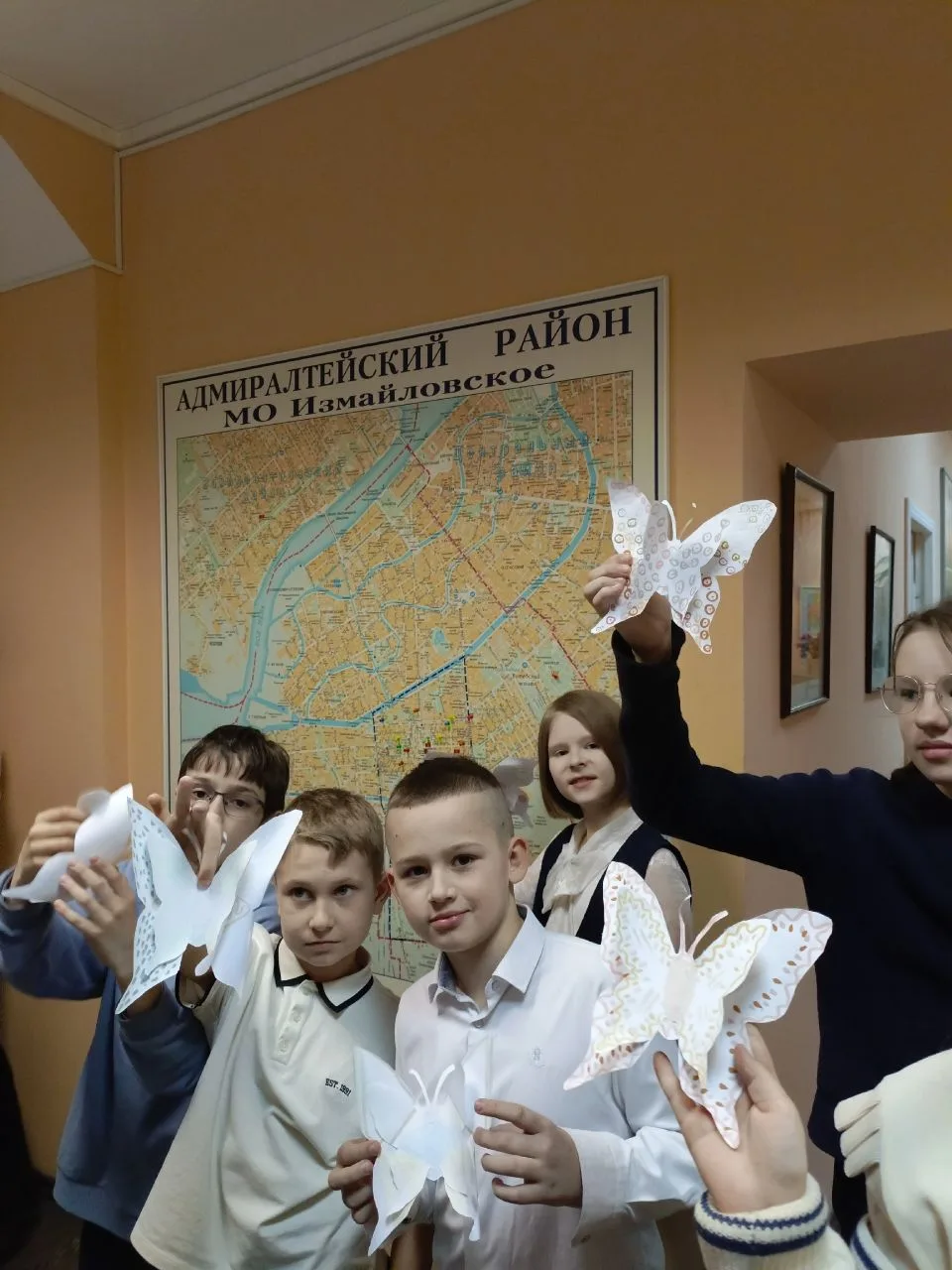 Сегодня, 27 апреля, ребята 3б класса посетили МО Измайловское и приняли участие в акции «Ангел служе