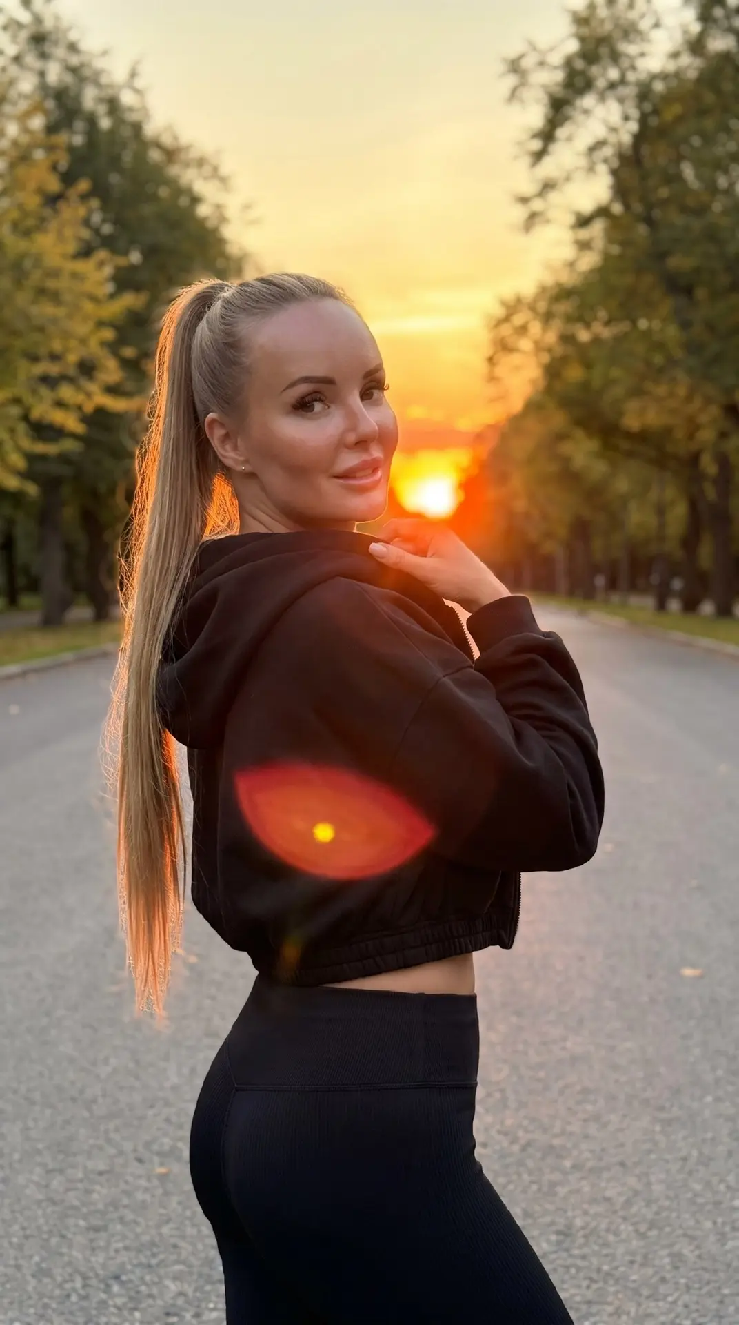 Лицо не менять, сходство 100%.
