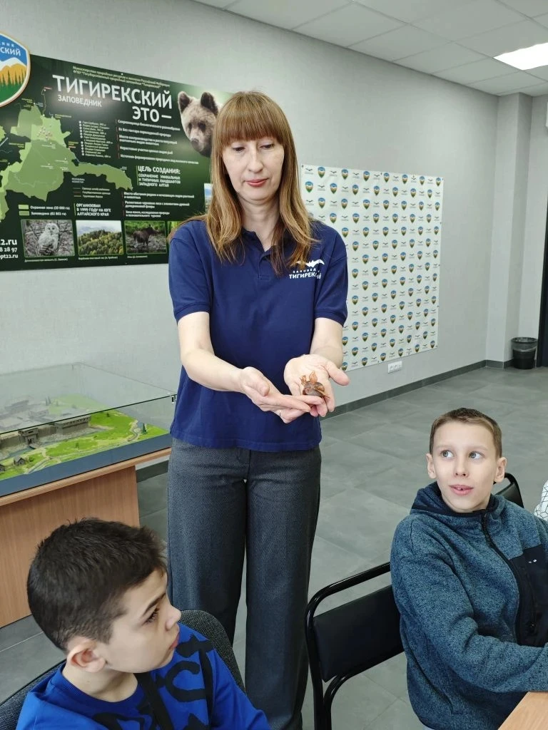 1 апреля учащиеся 4 «А» класса посетили Информационный центр Тигирекского заповедника!🐾  В рамках Дн