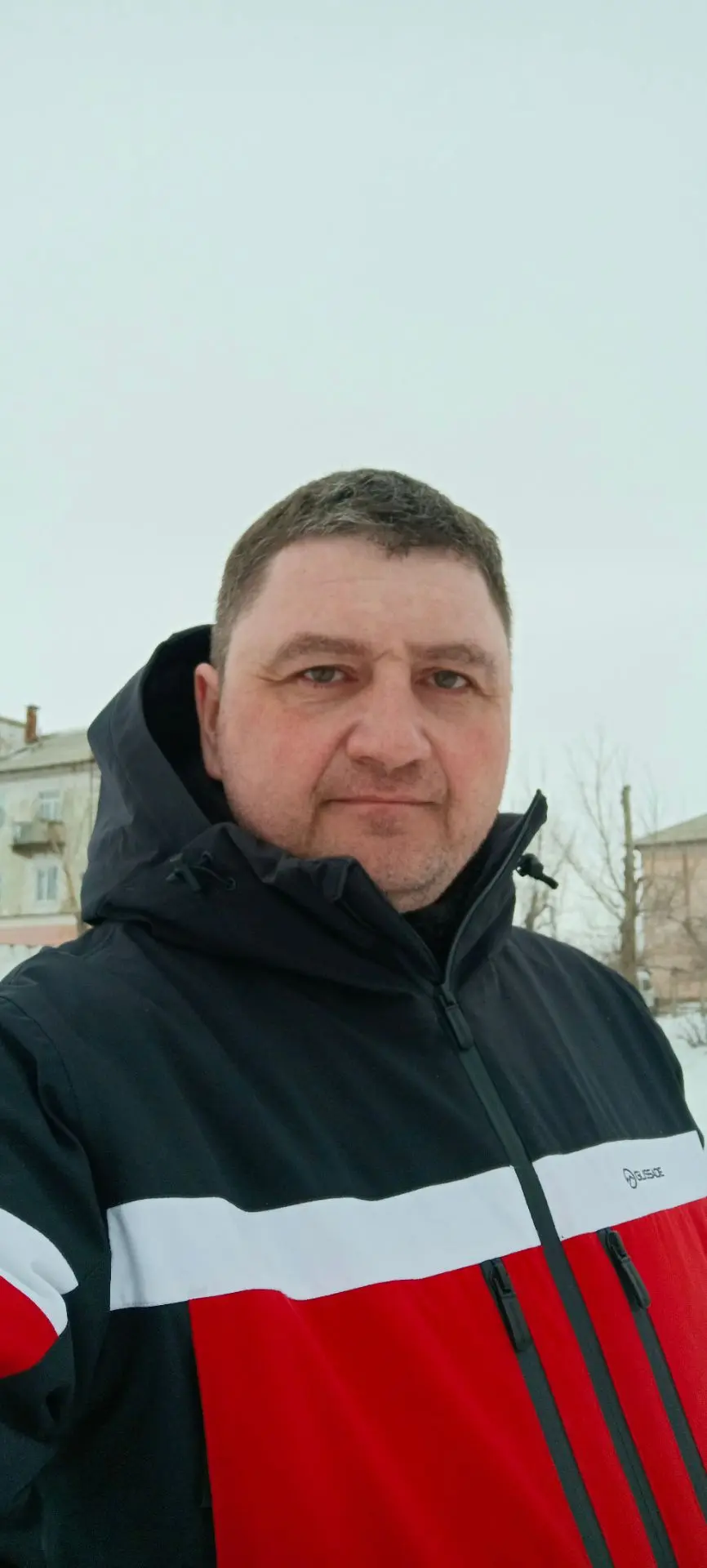 Привет. Меня зовут Максим. Мне 39 лет. Познакомлюсь с девушкой для серьезных отношений.
