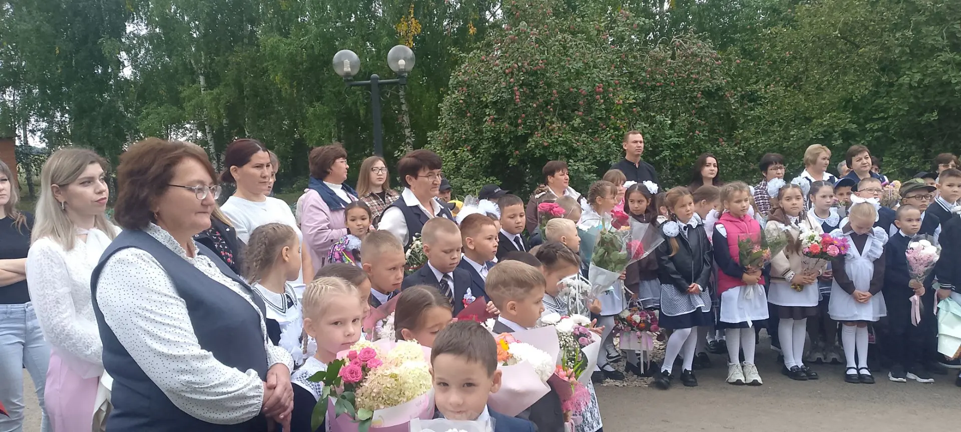 Белем бэйрэме белэн барыгызны да!