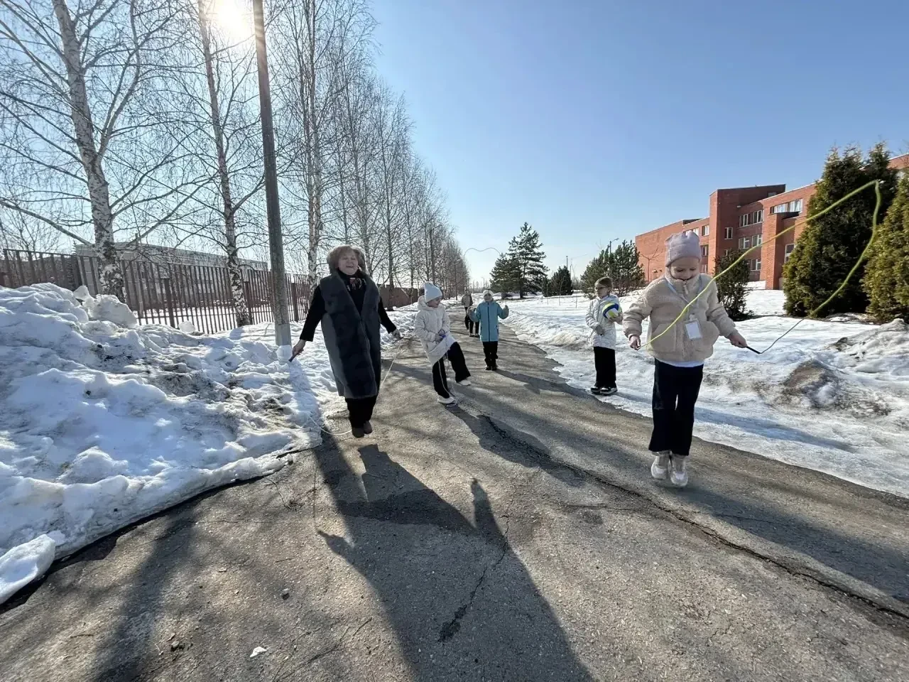 Прогулки на свежем воздухе — залог здоровья В рамках тематической недели «Марафон: движение и здоров