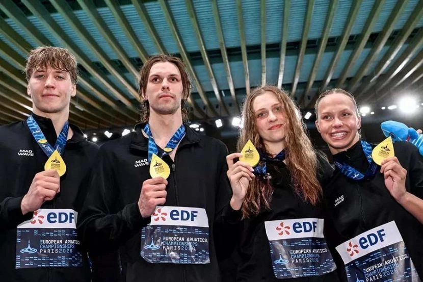 Российские пловцы вернулись домой после завершения чемпионата Европы по водным видам сп...