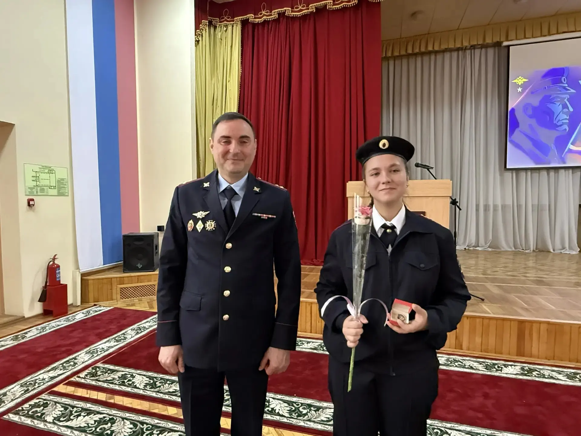 17 апреля в День ветеранов органов внутренних дел  наградили будущих защитников правопорядка 🎖  В эт