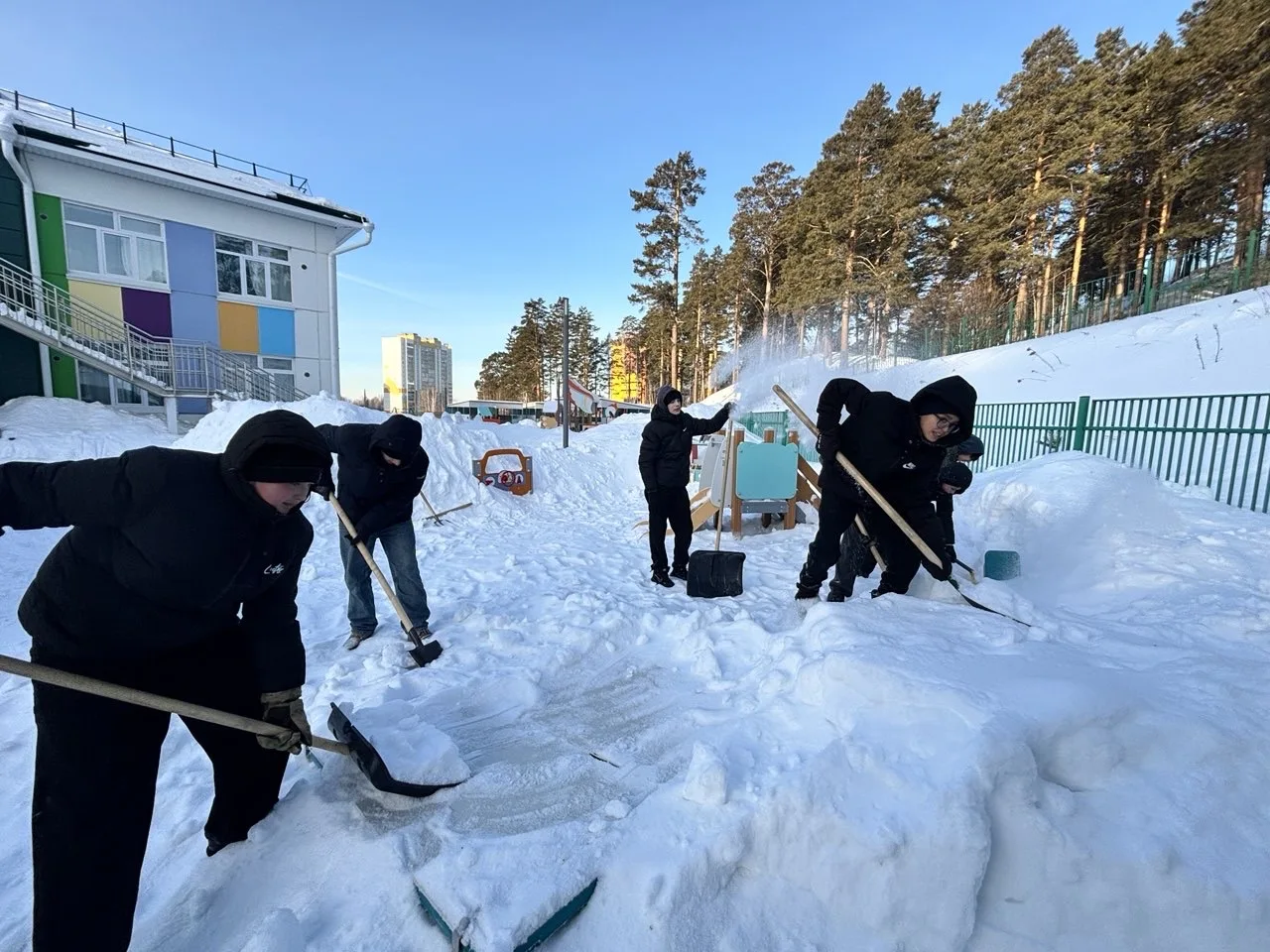 ❄️ «Снежная вахта» — 2026  Ученики нашей школы с энтузиазмом присоединились к городскому конкурсу по