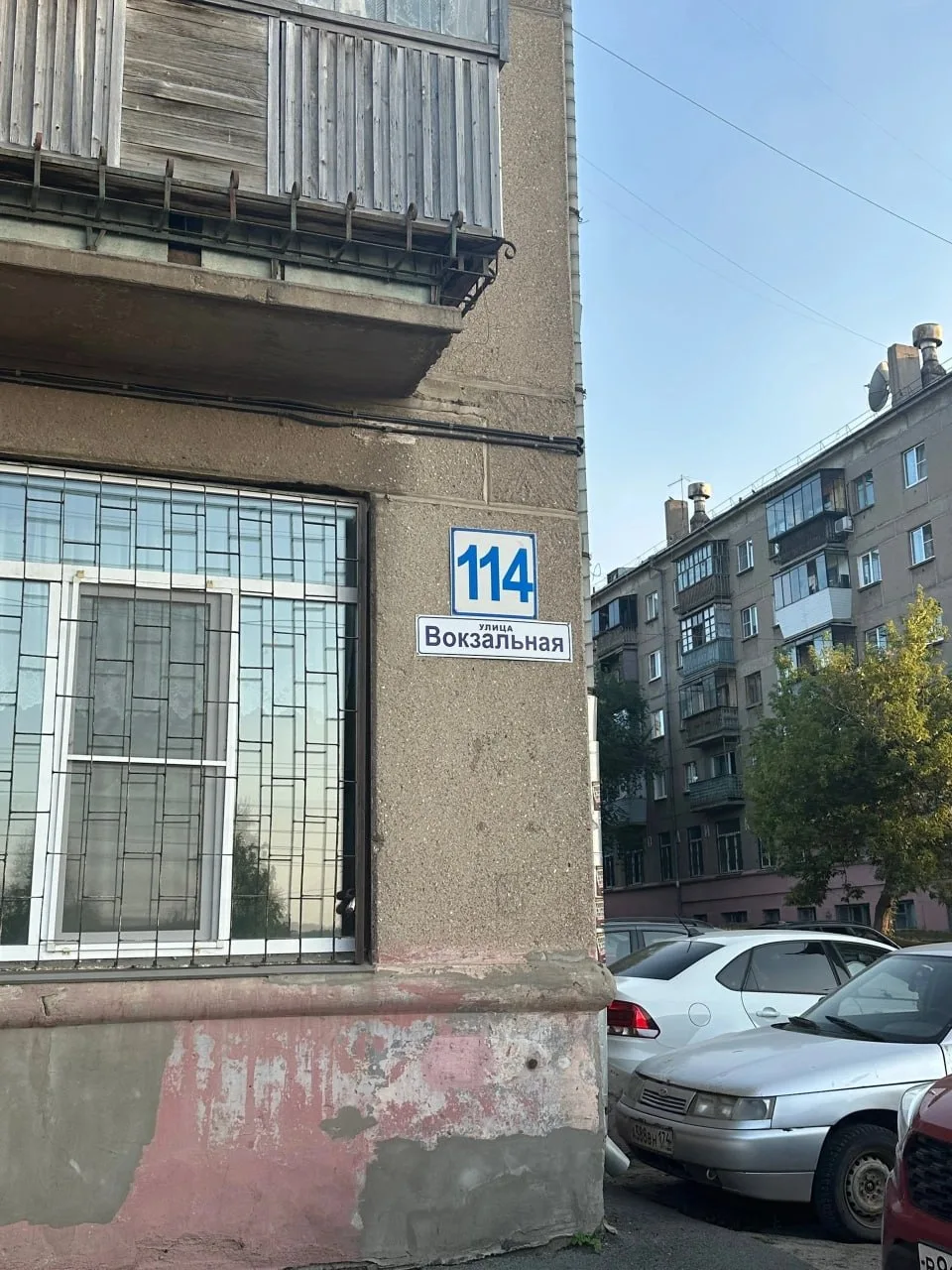 Живодеры в Магнитогорске оставили попугая на солнцепеке в 35-градусную жару

Горожане бьют тревогу и