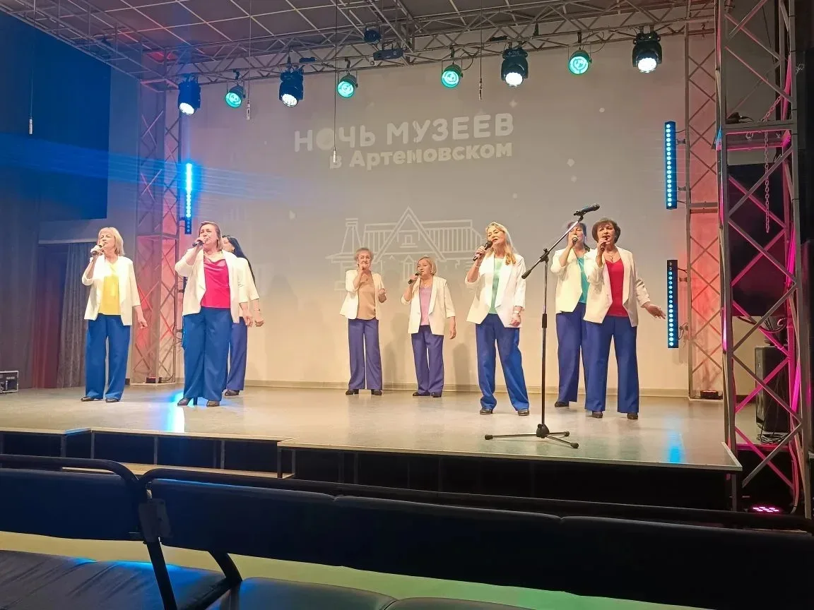 Участницы вокальной студии "Овация", руководитель Т.А. Котюжанская, приняли участие во ...